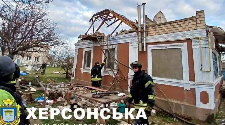 На Херсонщині армія рф завдала ударів по житловим будинкам, критичній та соціальній інфраструктурі