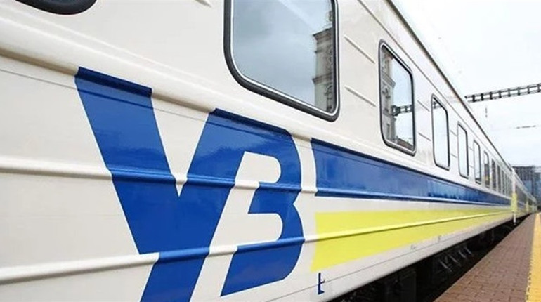 "Укрзалізниця" оновила графік руху потягів та додала нові напрямки