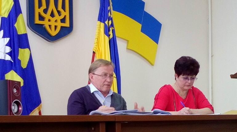 Мер Біляївки Михайло Бухтіяров попросив зменшити йому премію. Депутати відмовилися це робити