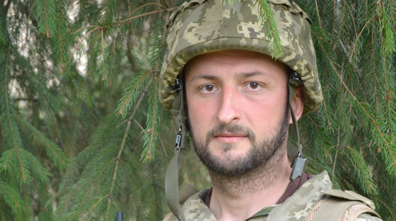 Оборонець Чернігова лікар-психолог Юрій громив російські танки з гранатомету