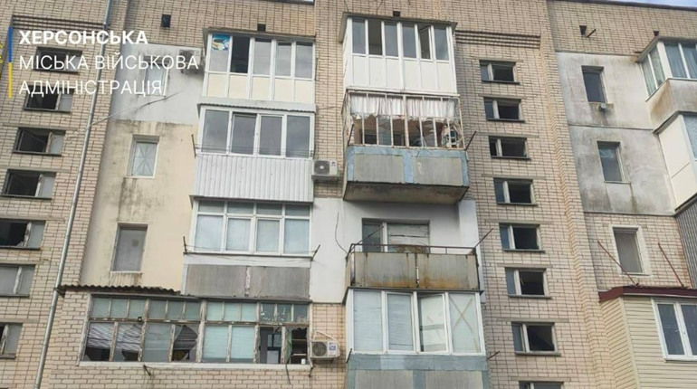 На Херсонщині окупанти завдали ударів по житлових кварталах та соціальній інфраструктурі