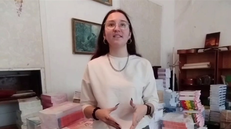Окупаційний губернатор хизується, що «вибив» для школи в Нижніх Сірогозах російські підручники