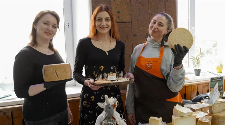 Олена Товста із Гадяча взяла участь у фестивалі крафтовиків
