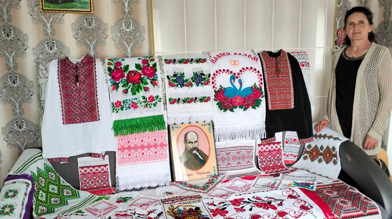 „Вишиванка – це цілий світ, мій світ... ” – стверджує перехрестівська майстриня Марія Войстрик