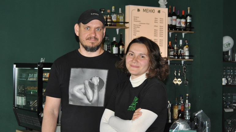 Кав’ярні «Urban cafe» та «Leaf Cafe». Як відкрити бізнес під час війни та працювати на благо міста