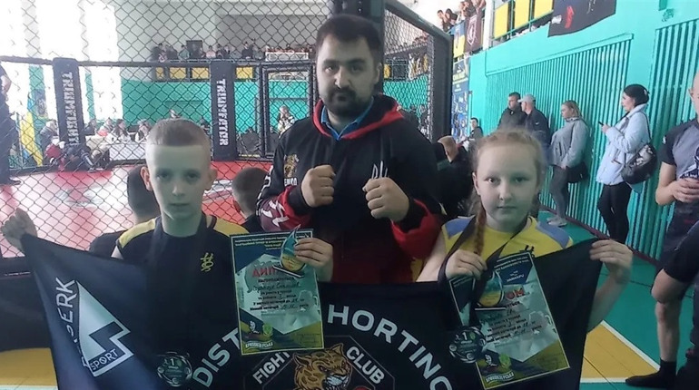 Перша спроба стала вдалою. Хортингісти Первомайщини спробували себе в ММА і перемогли
