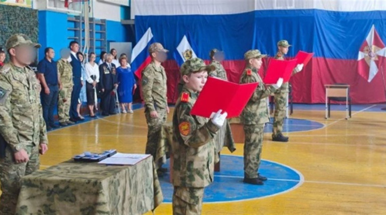 Окупанти відкривають кадетські класи Слідчого комітету РФ в школах Херсонщини