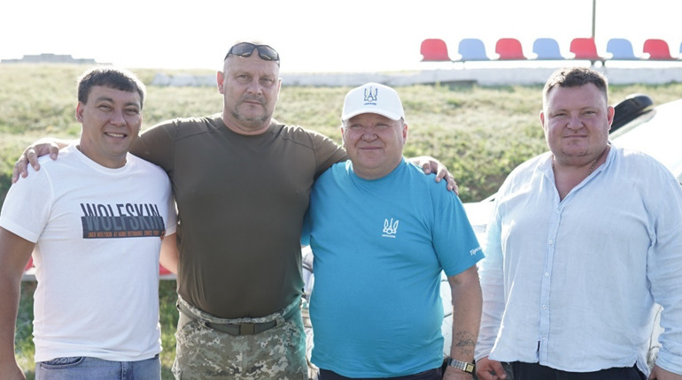 Рідним загиблих в АТО військовослужбовців волонтери Сірогозщини надали фінансову допомогу