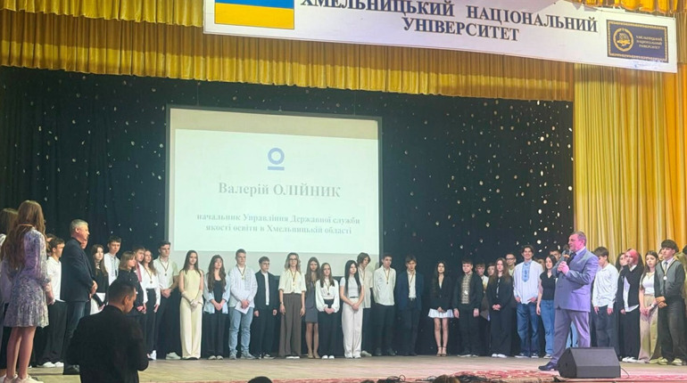 Учні зі Старокостянтинова стали призерами Всеукраїнських учнівських олімпіад