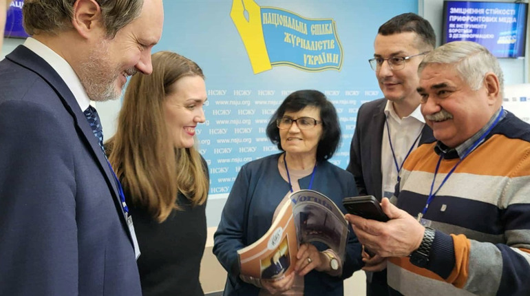 Не про виживання — про життя: як прифронтові медіа тримають зв’язок зі своїми читачами