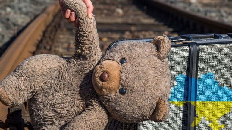 За шість місяців війни в Україні жертвами російської агресії стали майже 1100 дітей