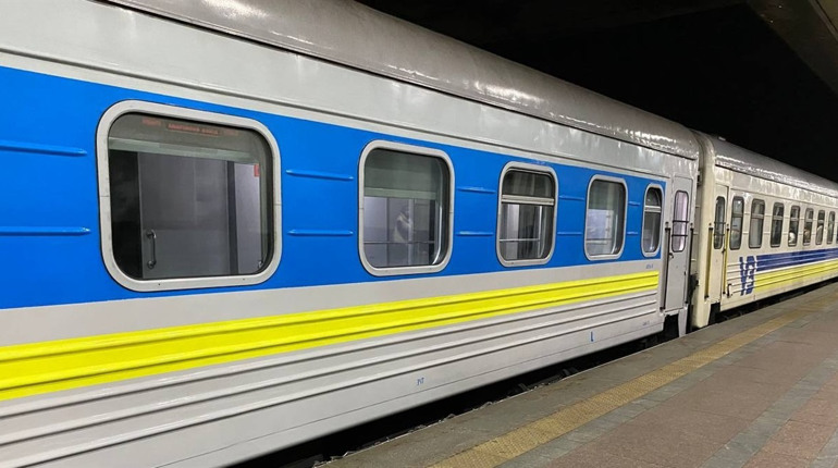 Укрзалізниця з 2024 року запустить 11 нових потягів: розповідаємо про напрямки