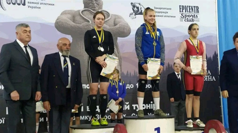 Двоє спортсменів Вараської громади взяли участь у Чемпіонаті України з важкої атлетики