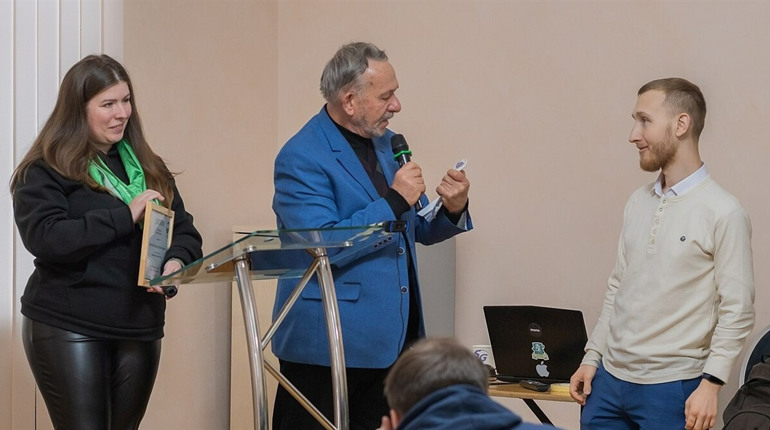 Олександр Ігнатьєв повернувся з відзнакою конкурсу «Вікі любить Землю»