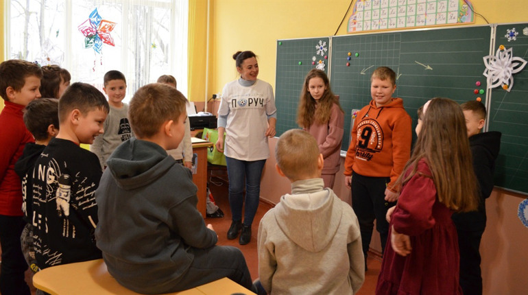 Класно, коли всі «Поруч». Як у Первомайську реалізують європейський проєкт