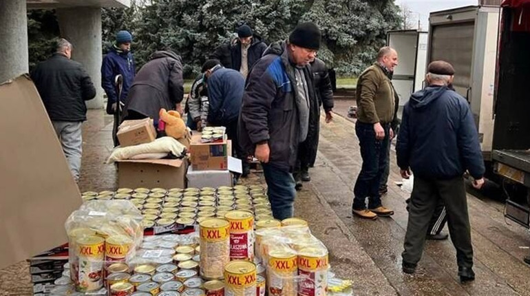 Поляки передали на Херсонщину багатотонний вантаж гуманітарної допомоги