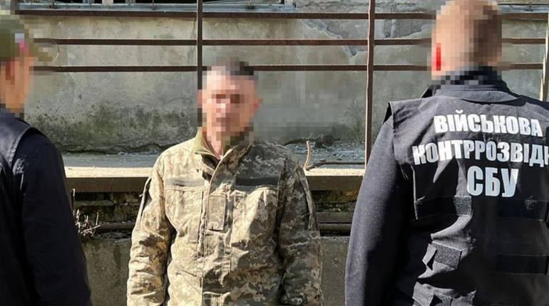 СБУ затримала ексохоронця російської катівні на Херсонщині: він намагався сховатися у лавах ЗСУ