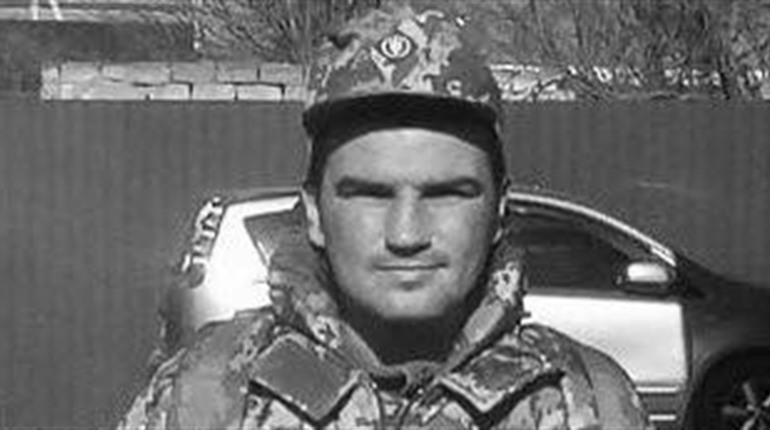 Прощання із захисником з села Олександрівка Русланом Кравченко