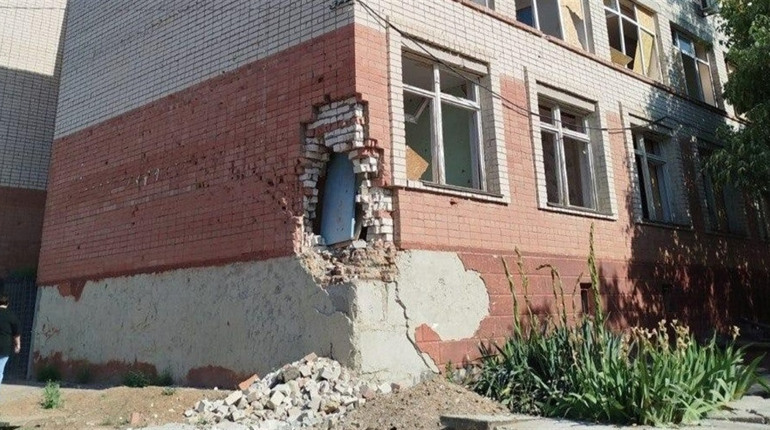 На Херсонщині армія рф завдала ударів по критичній та соціальній інфраструктурі, житловим будинкам