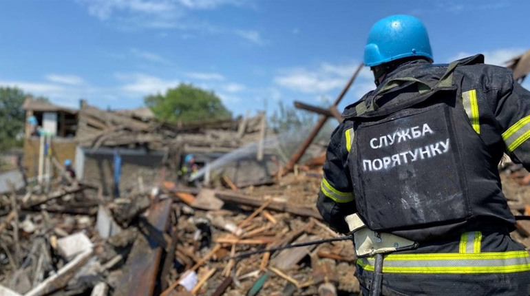 Добропілля знову обстріляли: Четверо цивільних зазнали поранень