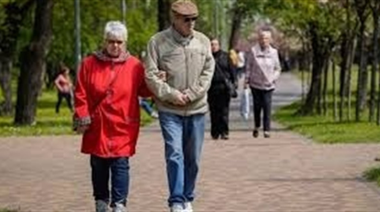 Держбюджет-2024: якими будуть прожитковий мінімум, пенсії, соцвиплати і зарплати