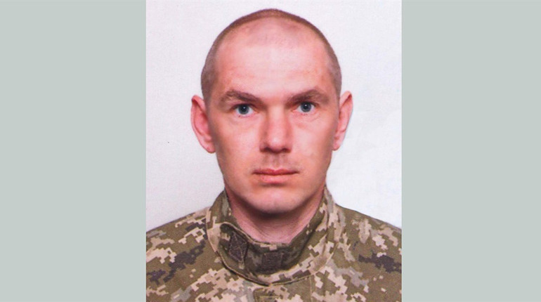 Боронячи Україну від ворога, загинув житель Кагарличчини Сергій Литвин.Героя поховають у Переселенні