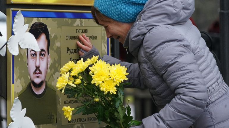 Герої на віки: у Жищинцях відкрили Стелу пам'яті загиблим воїнам