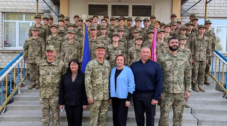 1 жовтня першокурсники Луганського обласного військового ліцею склали присягу