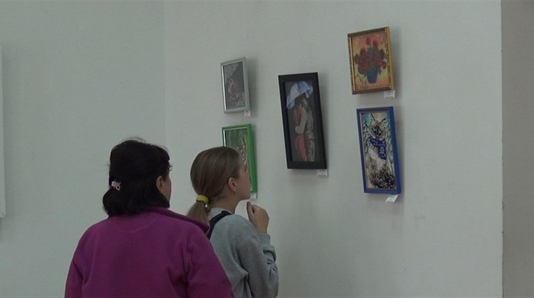 У Шостці відкрилась виставка «Магія бісерних фантазій» (фото)