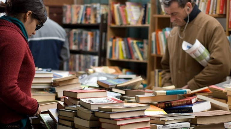 ТОП-5 патріотичних книжок від ветерана Марка Мельника. Ці книги читають військові в окопах