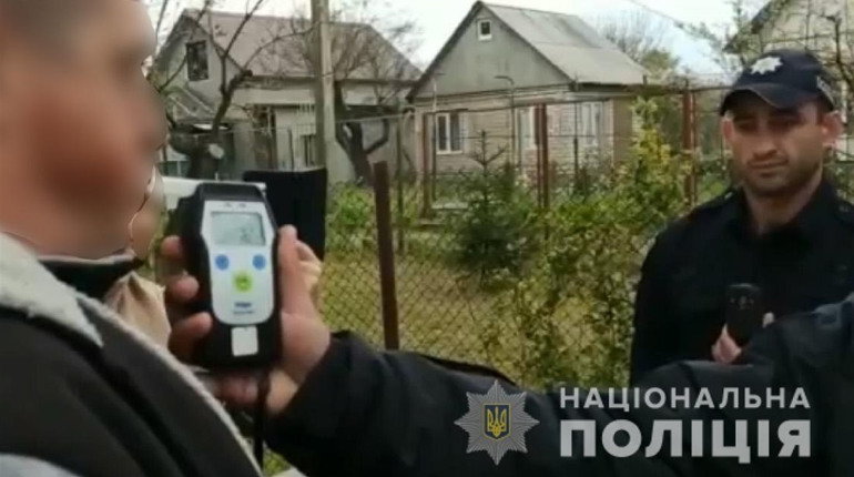 Іще одного нетверезого водія човна виявили поліцейські під Херсоном. Йому загрожує штраф