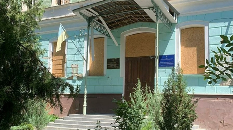 Як виглядає херсонська гімназія, яку майже знищили росіяни