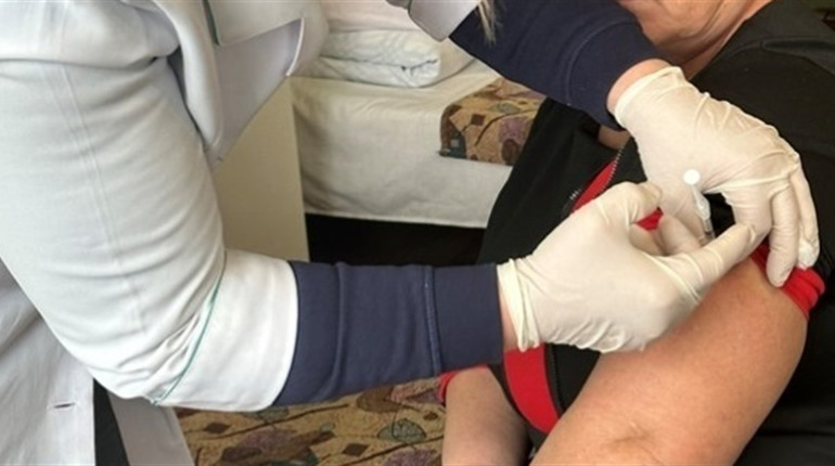 В трьох селах Уманського району медики провели виїзну вакцинацію. Щепили від дифтерії та правця