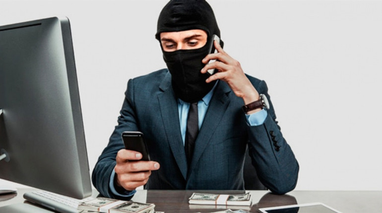 За добу шахраї обманули жителів Херсона на майже 64 тис. грн