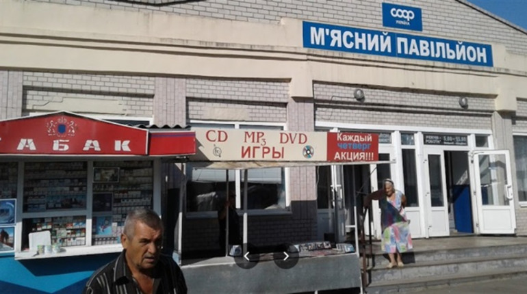 У Каховці окупанти відібрали ринок у колаборантів