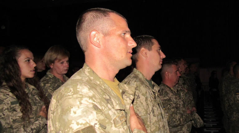 День захисника та українського козацтва у Сватовому: як хлопці змагалися хто сильніший