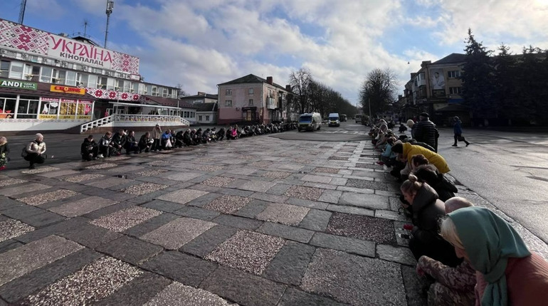 У Первомайську попрощалися із загиблим військовим Русланом Соловйовим