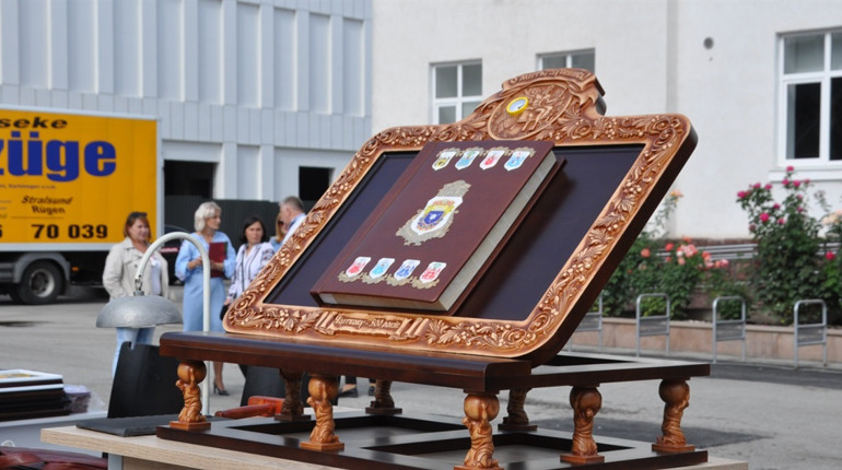 Історію Чорткова продали з молотка і… подарували місту