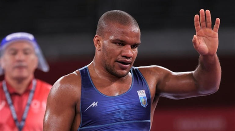 Перше золото в скарбничці української збірної: Жан Беленюк Олімпійський чемпіон