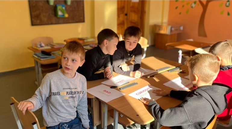 Смілянські заклади освіти взяли участь у Міжнародному двомовному проєкті «Розуміючи Мир»