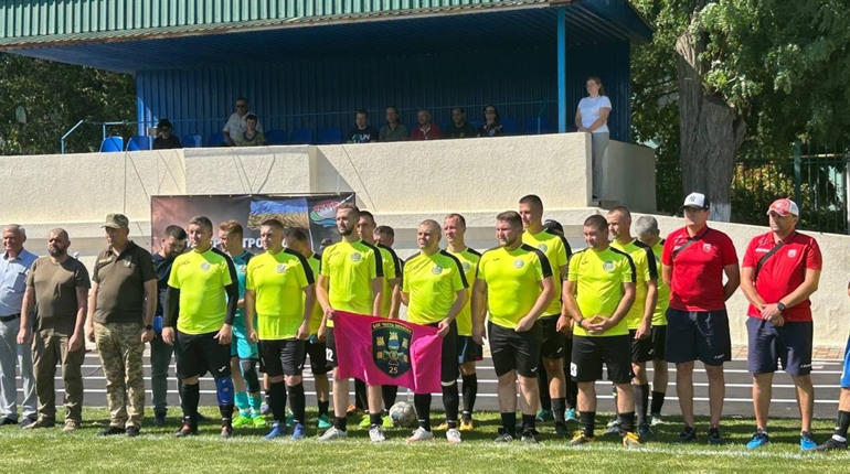 У Біляївці відбувся футбольний турнір «Кубок героїв громади»