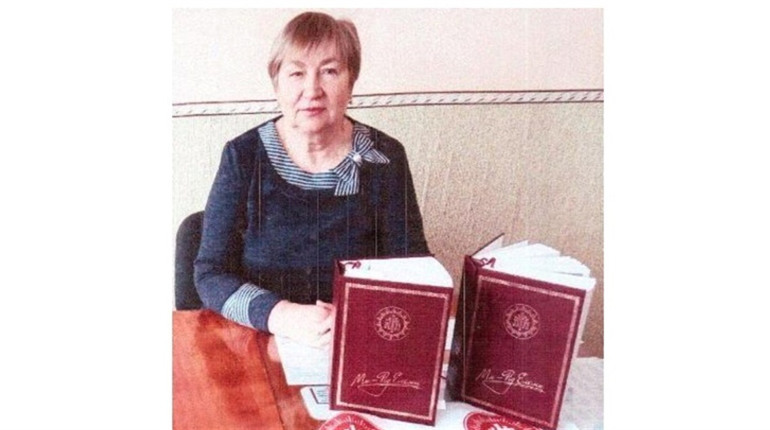 Сільська жителька і вчителька Ольга Миколаївна Василенко з села Макарове пишається своїм Родом
