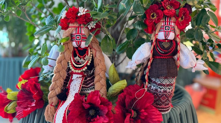 Українська мотанка в Еміратах: оберіг, що єднає серця