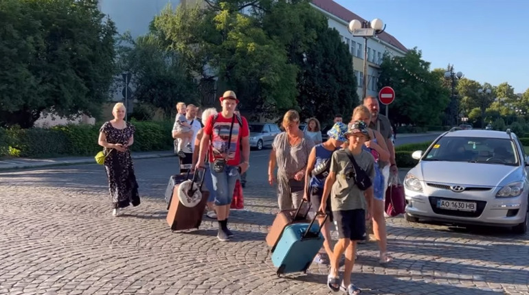 25 дітей військовослужбовців Закарпаття поїхали відпочивати у Румунію