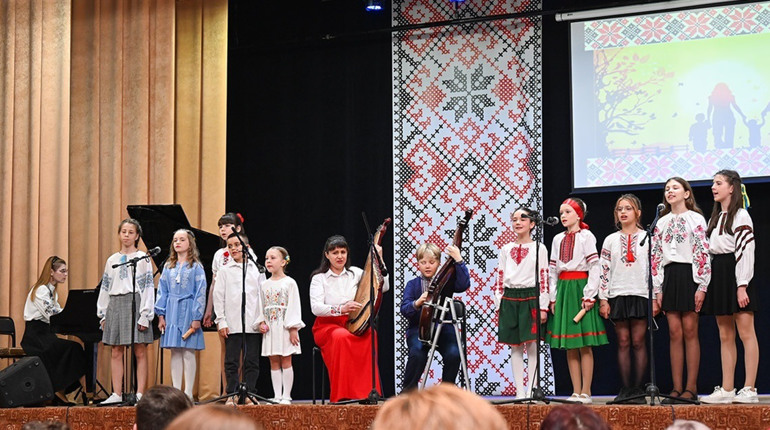 «Серце, вишите любов’ю»: у Кагарлику відбувся звітний концерт школи мистецтв