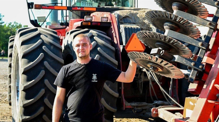 Продовжувач династичних традицій землеробства