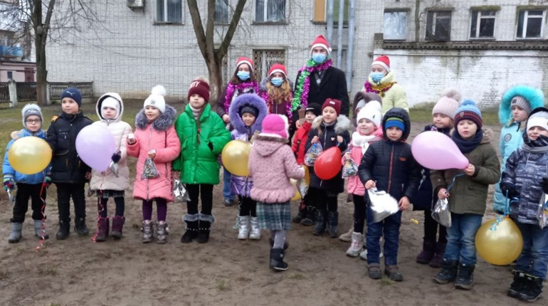 Молодіжна дорадча рада провела благодійну акцію до Дня Святого Миколая