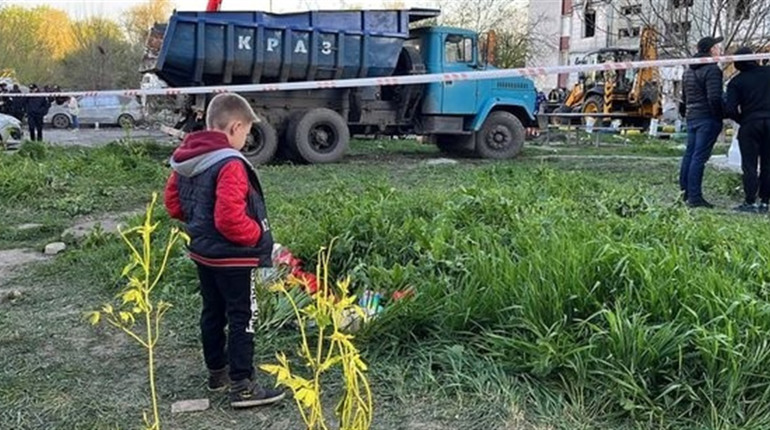 Чесно і спокійно: як говорити з дитиною про смерть