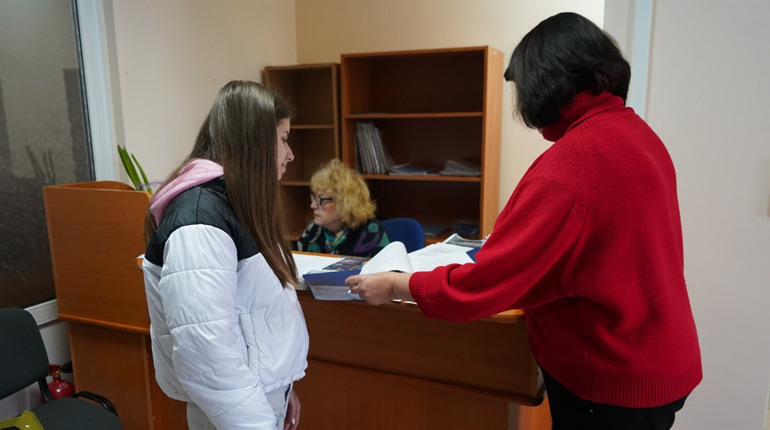 Городоччанки можуть безкоштовно опанувати «чоловічі» професії: як долучитися до урядового проєкту