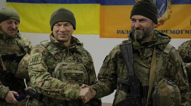 Президент нагородив орденом «За мужність» ІІІ ступеня молодшого сержанта Олександра Цебрія з Умані